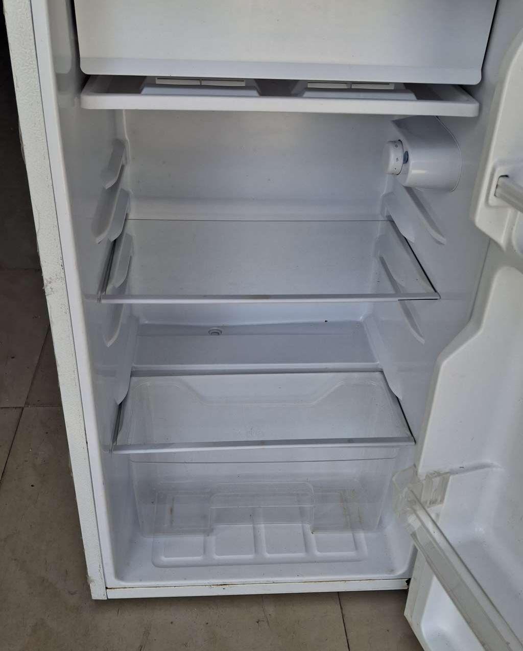 ثلاجه مكتب نوع