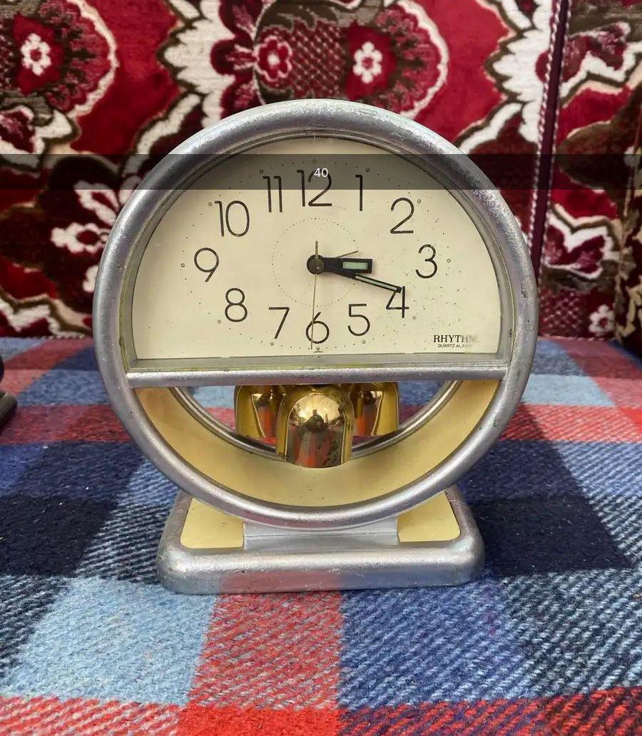 ساعات قديمة