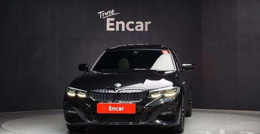 BMW 320I 