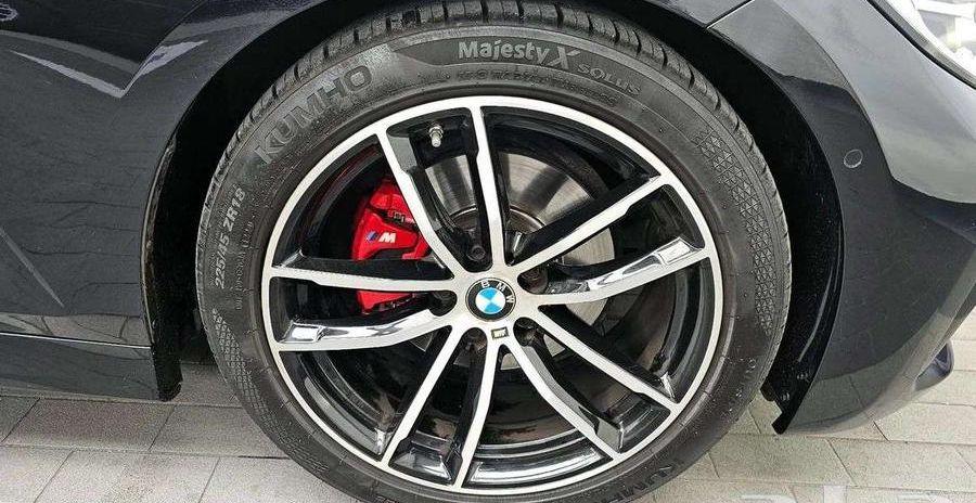 BMW 320I 