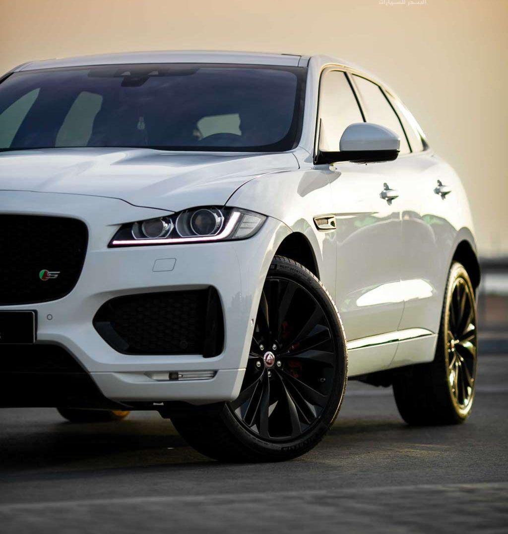 2017 جاكوار F-Pace