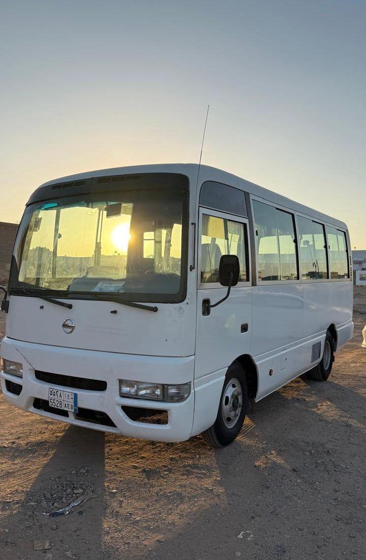 للاجار باص نيسان