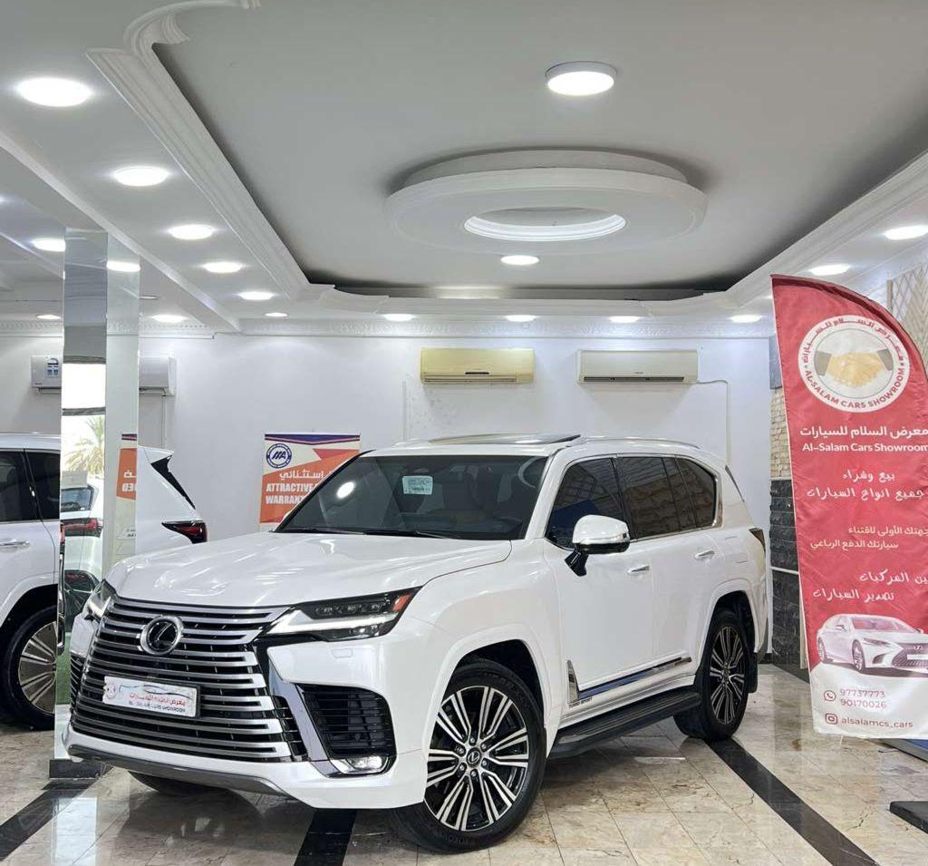 2025 لكزس LX