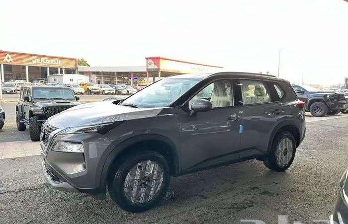 نيسان اكستريل7مقاعد دبل