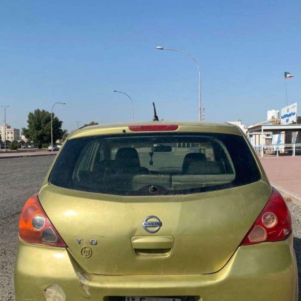 2007 نيسان تيدا