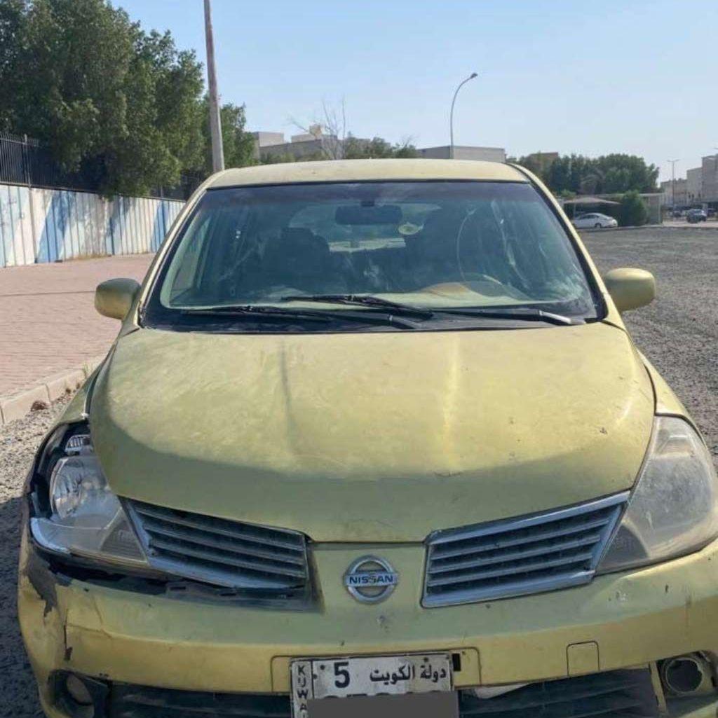 2007 نيسان تيدا