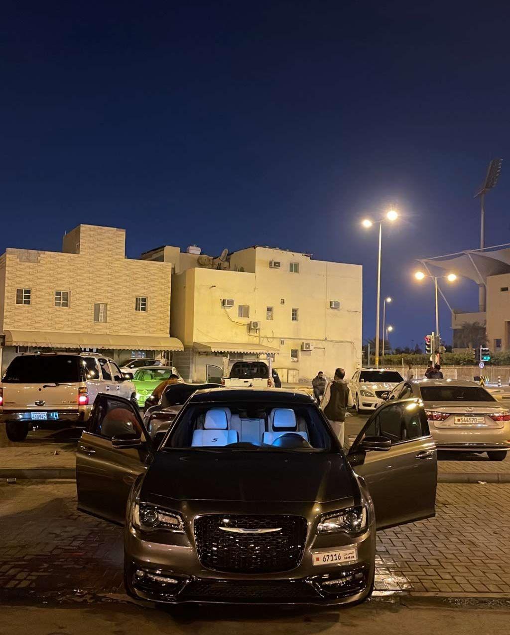2020 كرايسلر 300