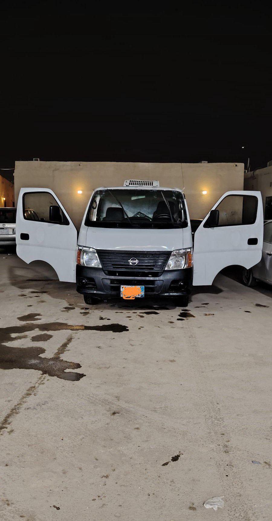باص نيسان اورفان