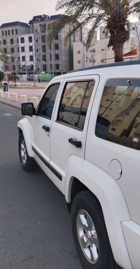 Jeep شروكي ليبرتي