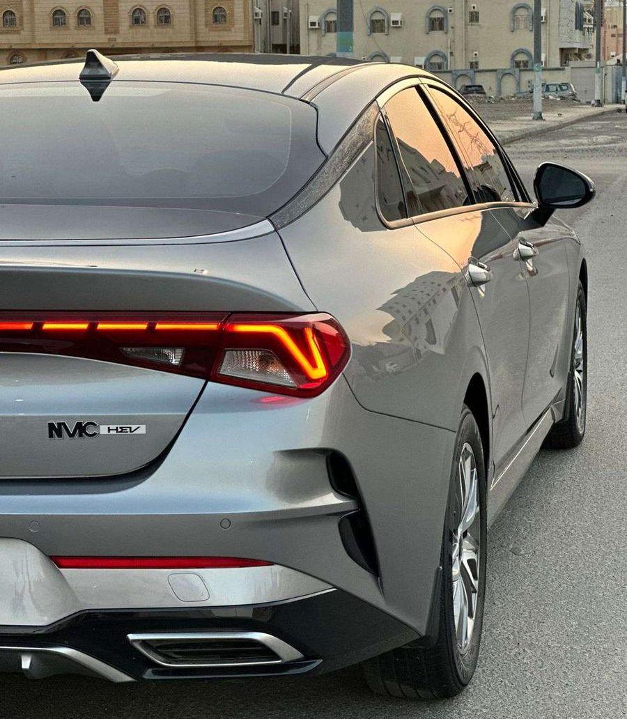 كيا K5 هايبرد