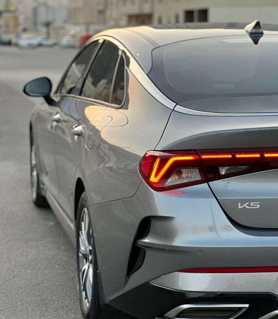 كيا K5 هايبرد