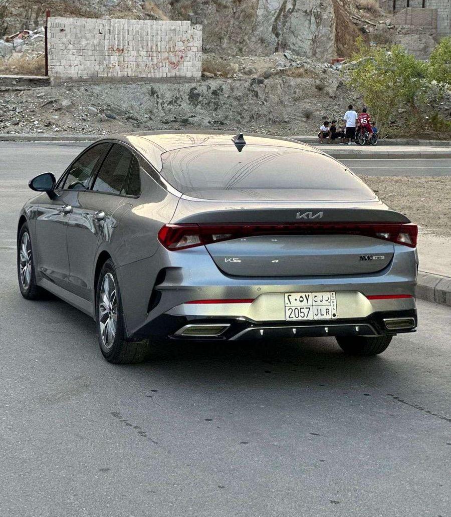 كيا K5 هايبرد