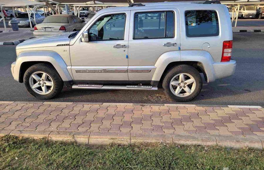 jeep liberty 2012