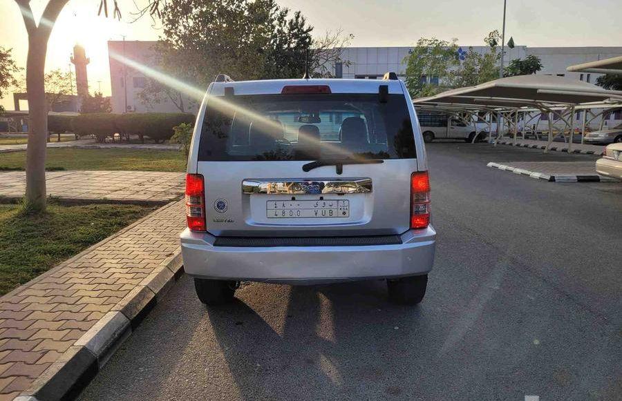 jeep liberty 2012