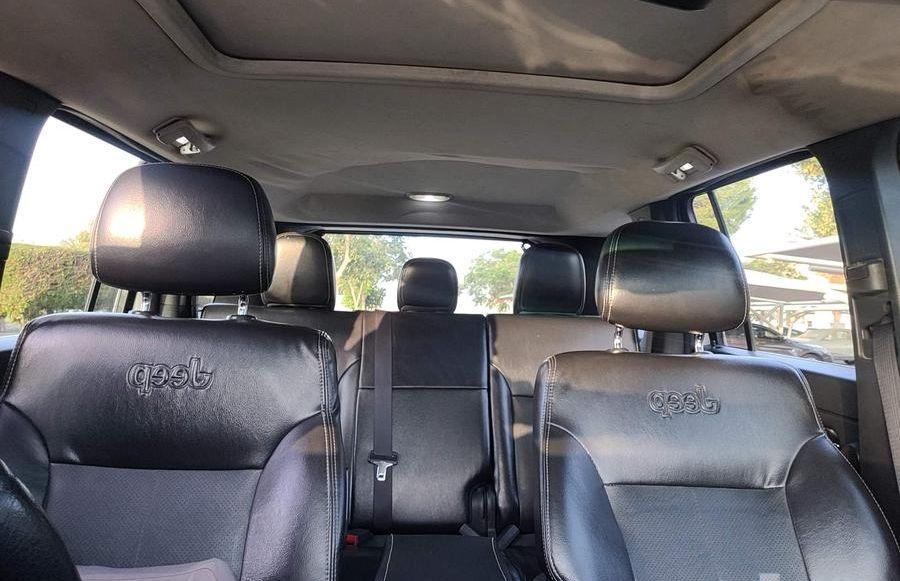 jeep liberty 2012
