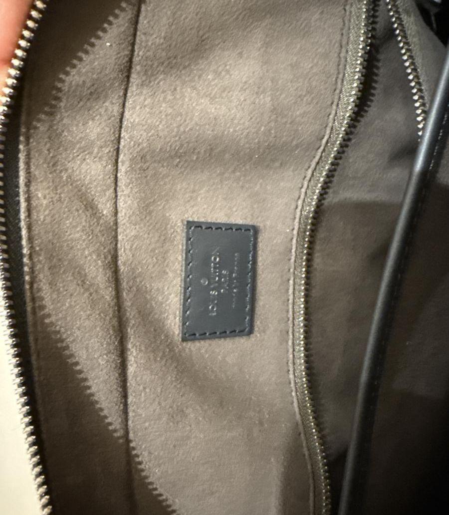 louis vuitton (LV)