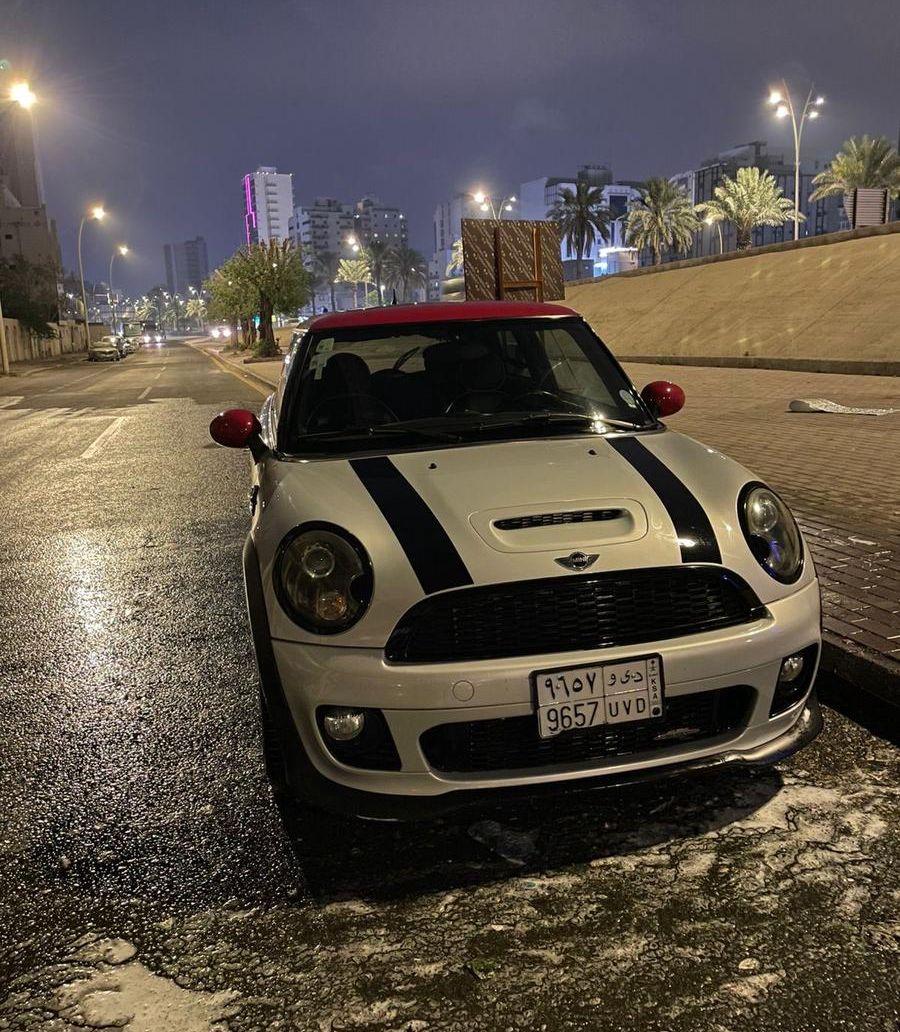 ميني كوبر للبيع