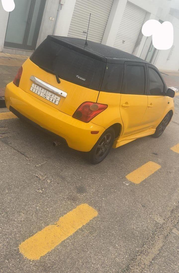 للبيع سيارة تويوتا