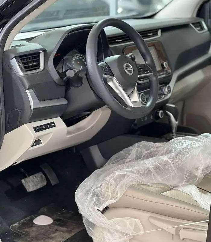 نيسان اكستيرا تيتانيوم