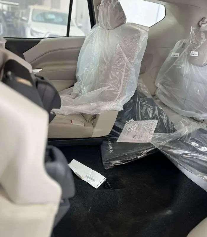 نيسان اكستيرا تيتانيوم