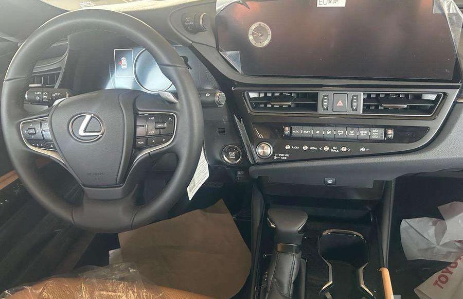 لكزس ES250 AA
