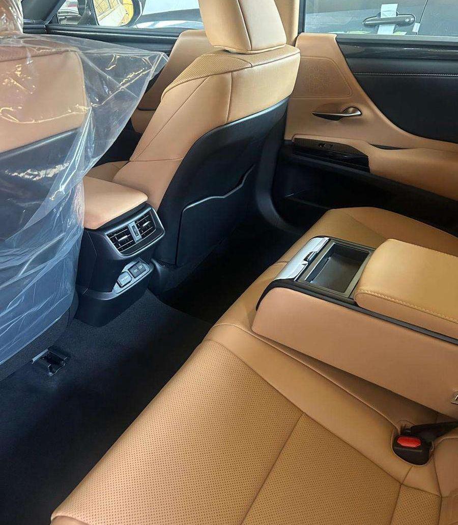 لكزس ES250 AA
