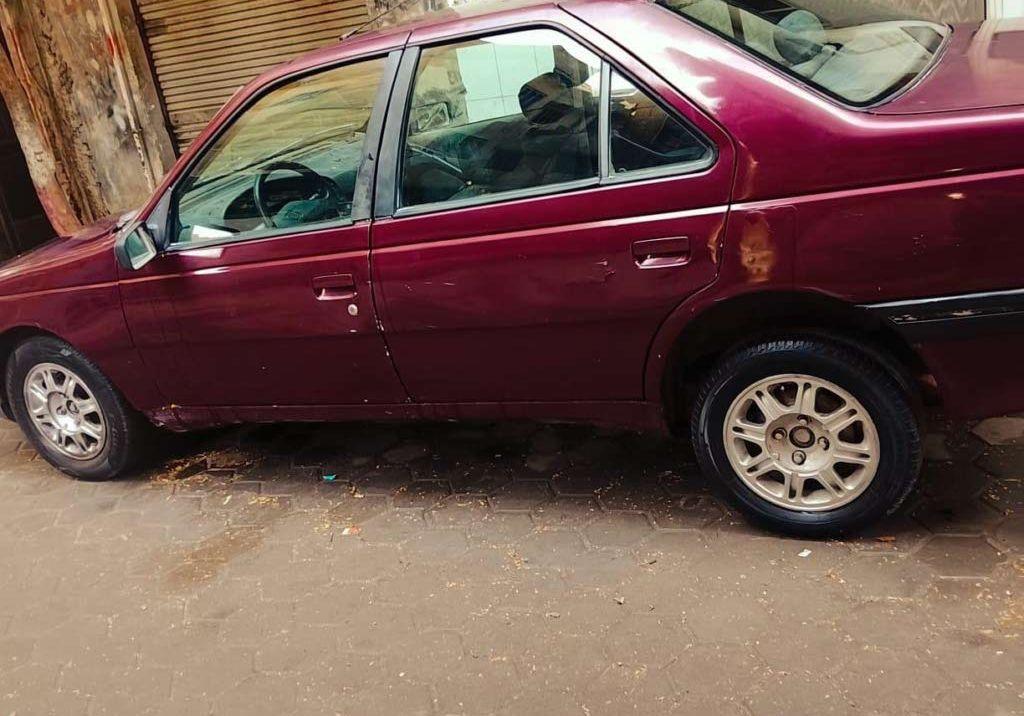 1998 بيجو 405