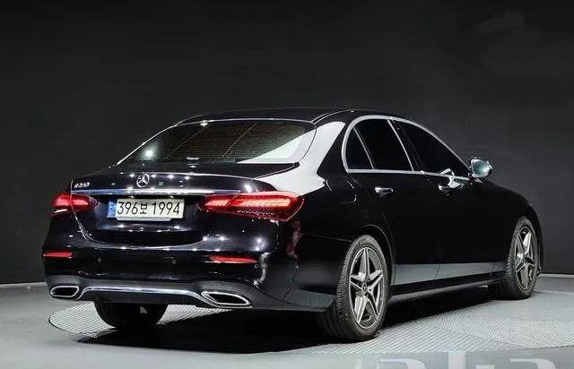 Mercedes Benz E250