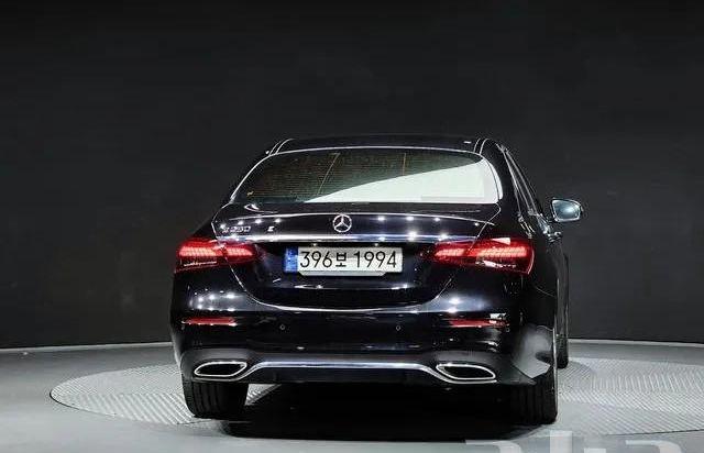 Mercedes Benz E250