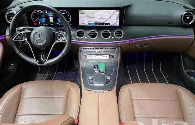Mercedes Benz E250
