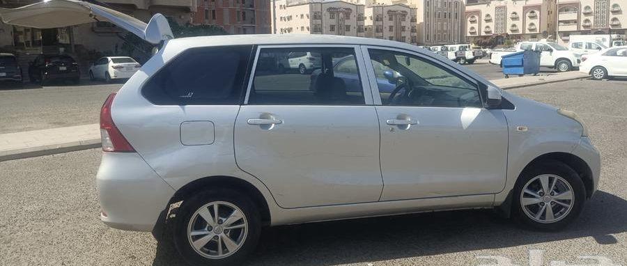 تويوتا افانزا 2015