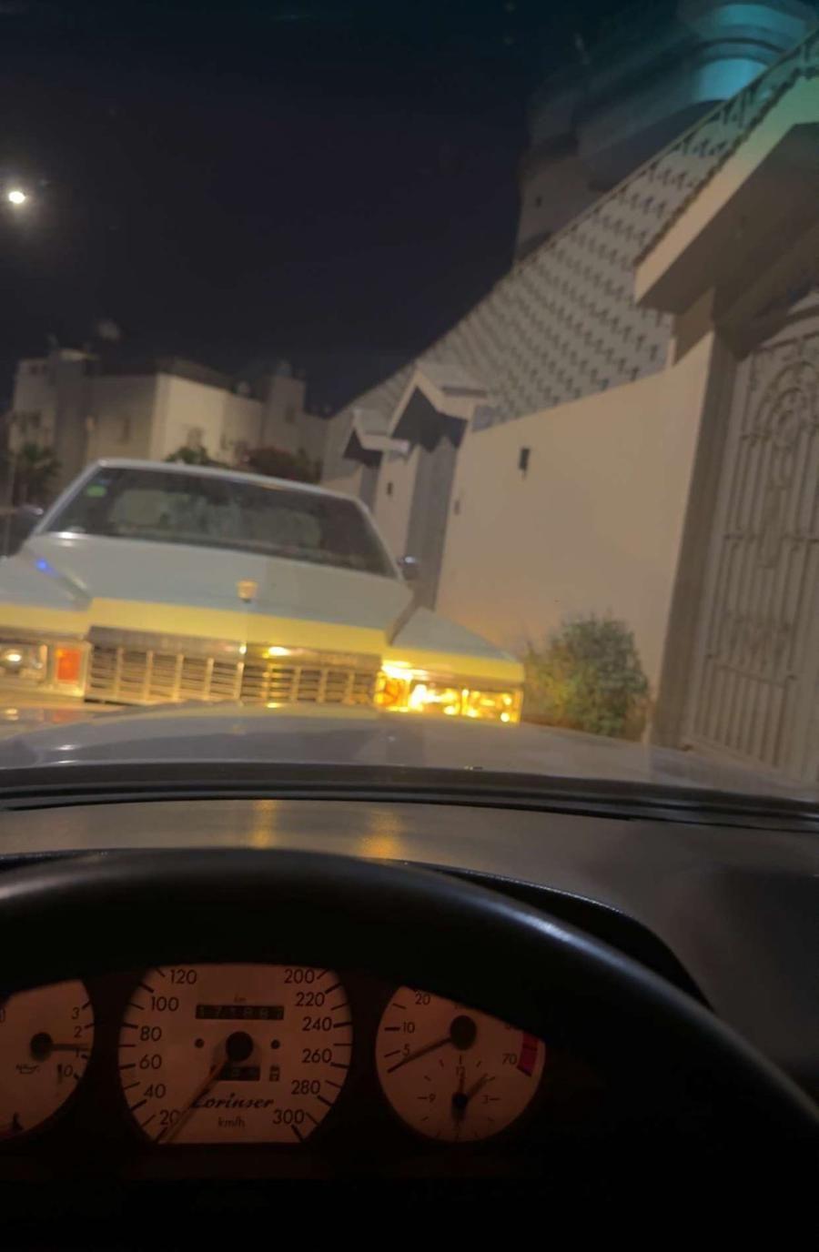 مرسيدس بنز 1990
