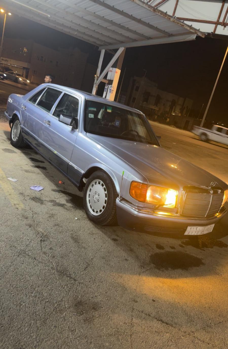 مرسيدس بنز 1990