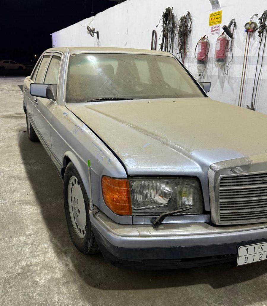 مرسيدس بنز 1990