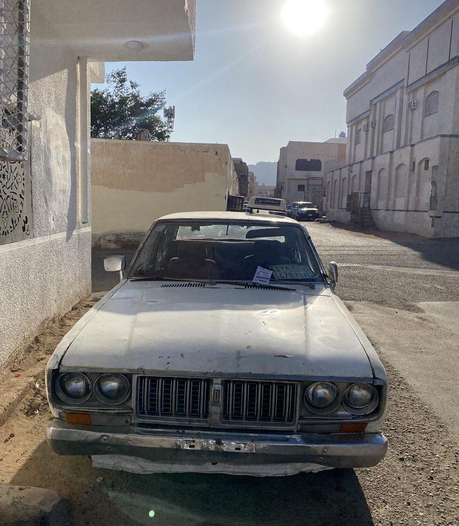 نيسان 1777