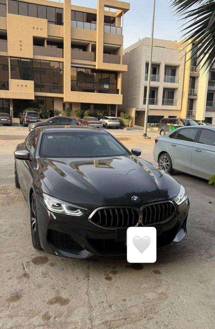 BMW 850I V8