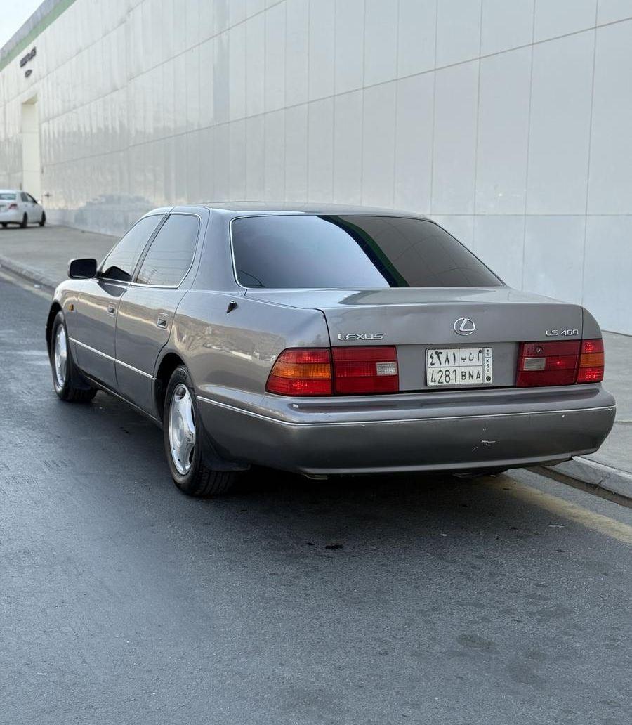 لكزس ls400 موديل