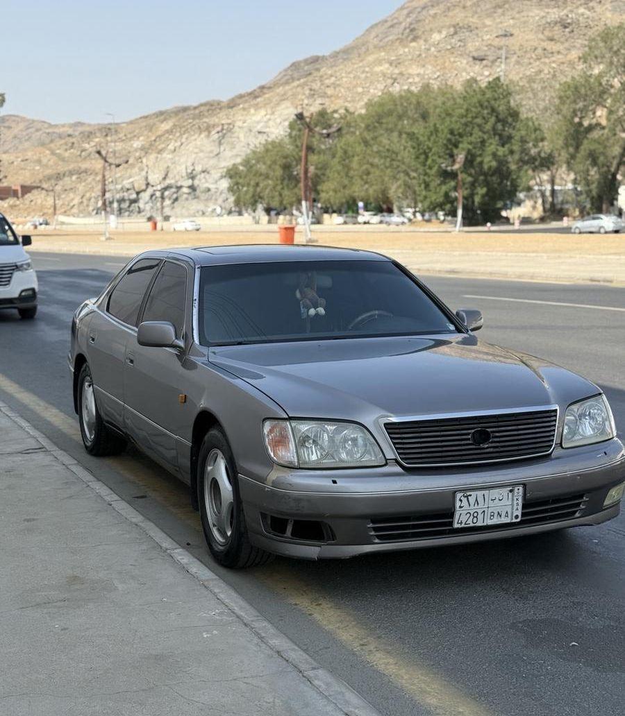 لكزس ls400 موديل