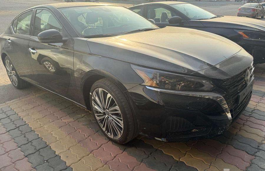 نيسان التيما نصف