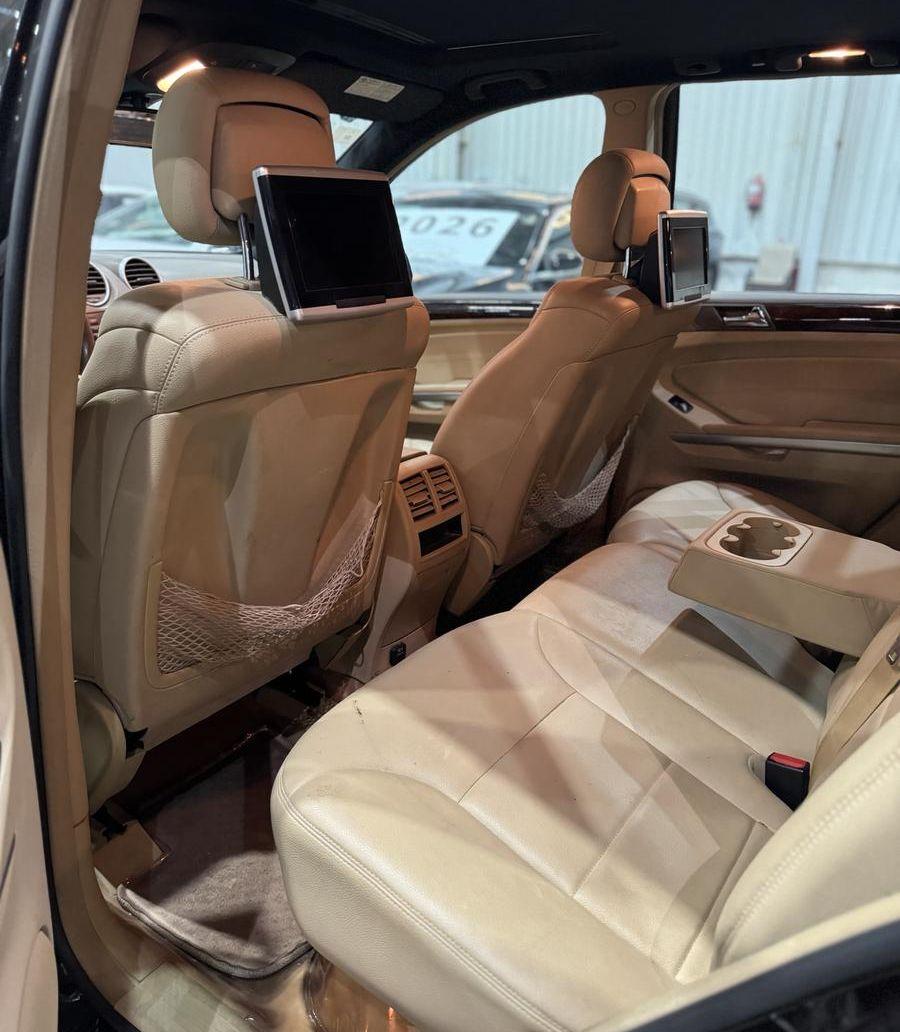 مرسيدس ML350 عداد