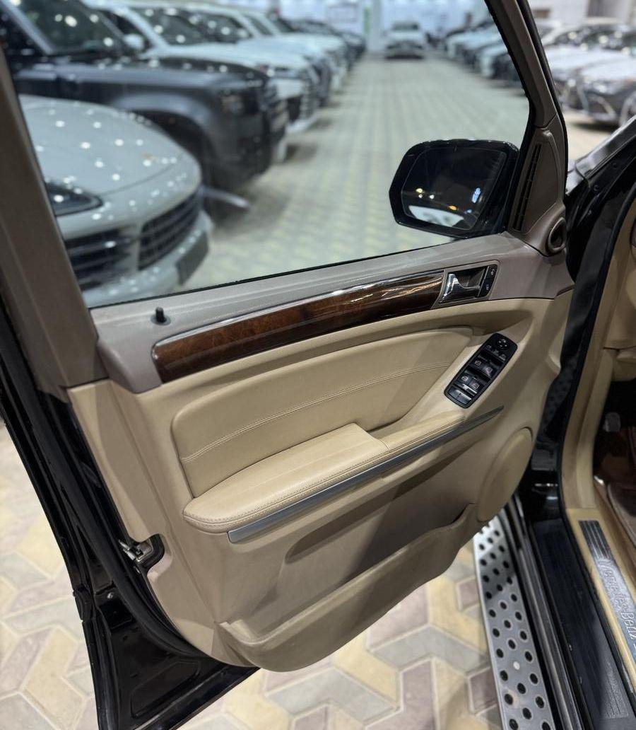 مرسيدس ML350 عداد