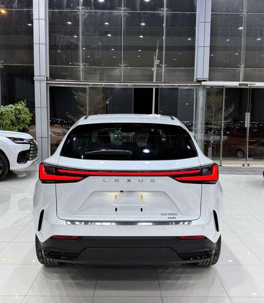 لكزس NX 350