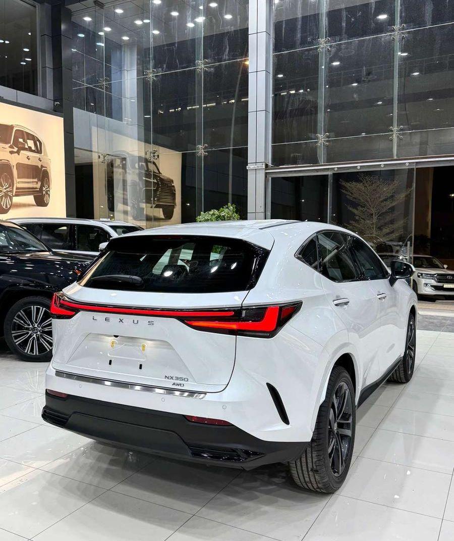لكزس NX 350