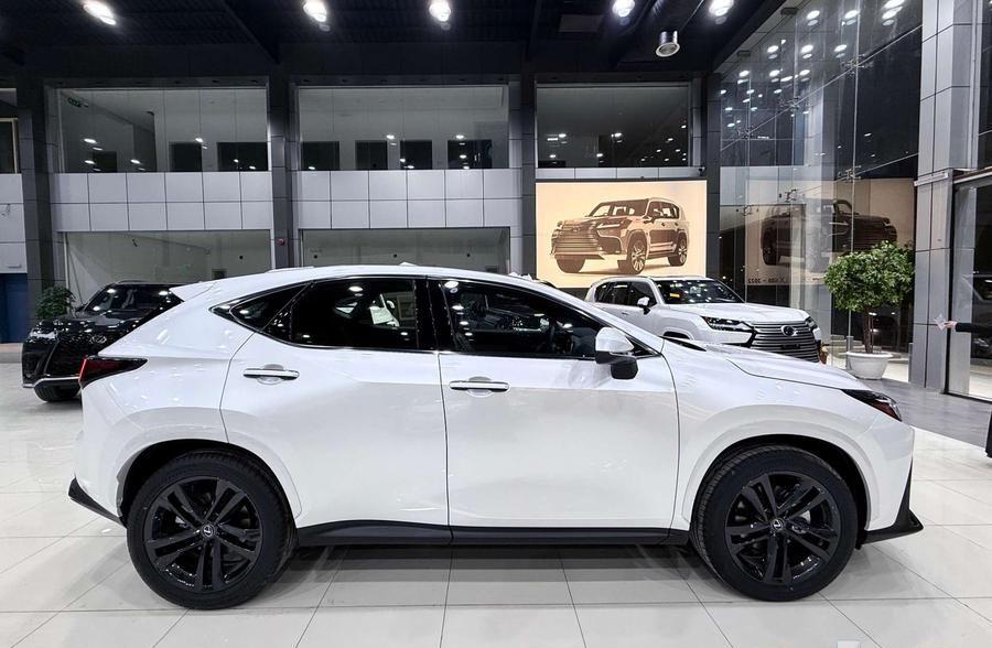 لكزس NX 350