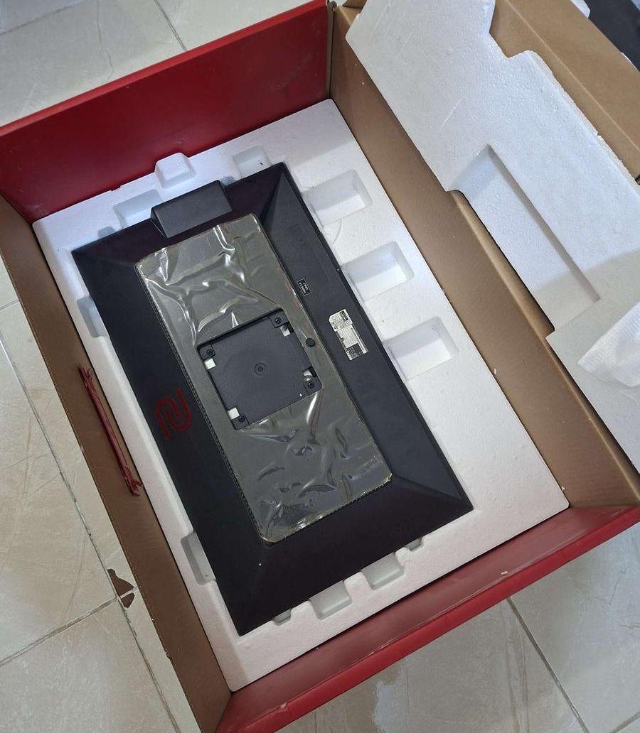شاشة PC 240hz