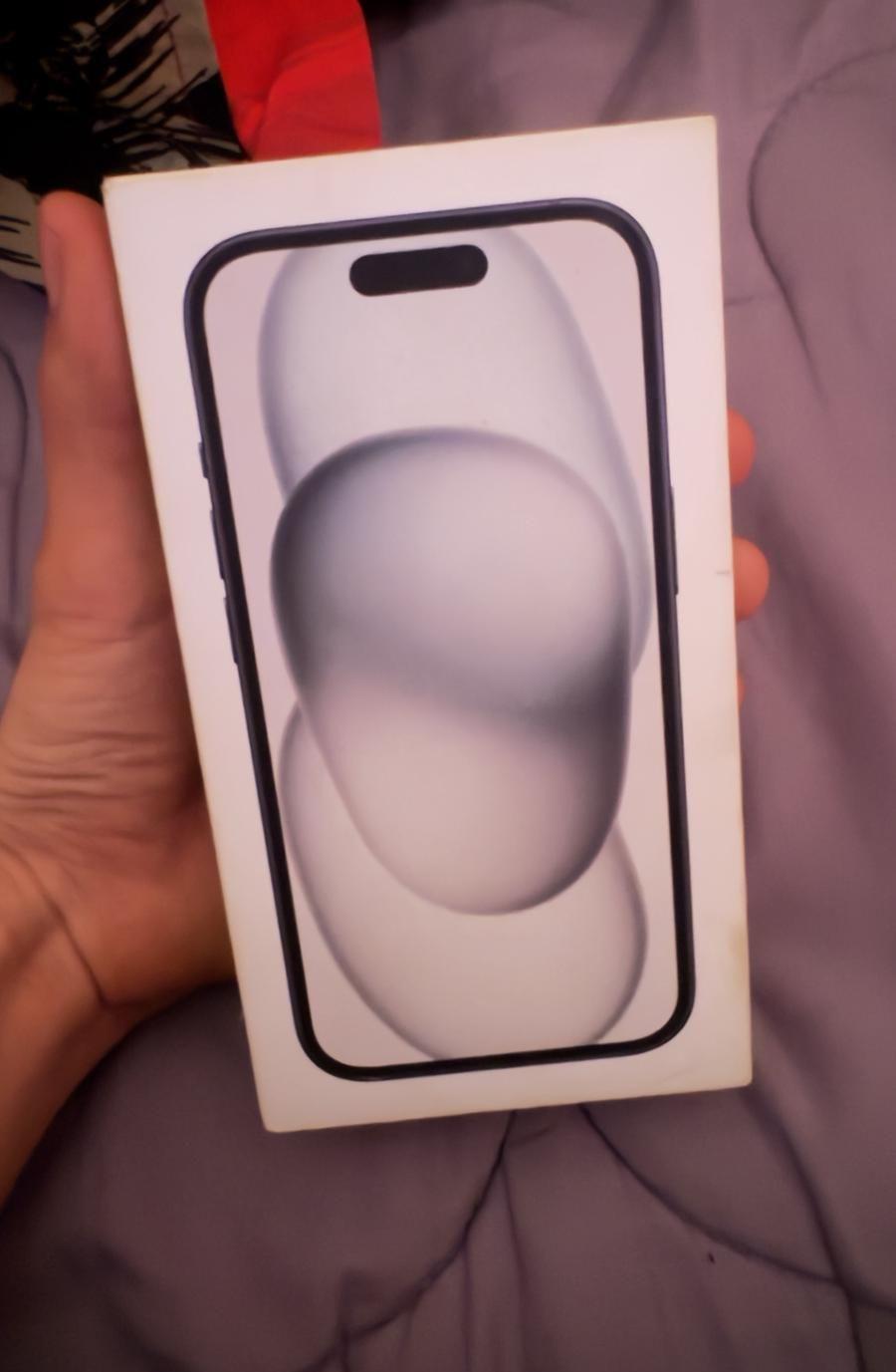 ايفون 15
