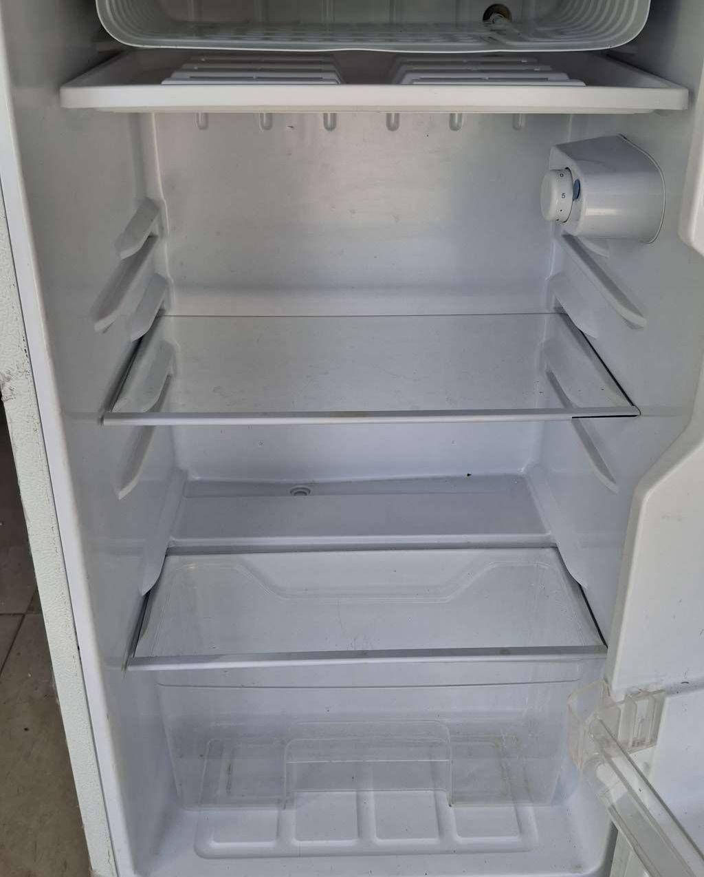 ثلاجه مكتب نوع