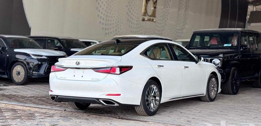 متوفر لكزس ES350