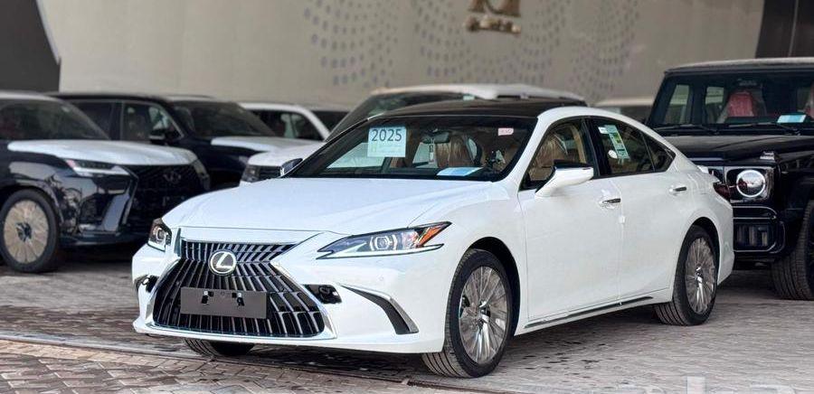 متوفر لكزس ES350