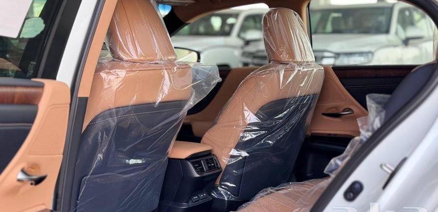 متوفر لكزس ES350
